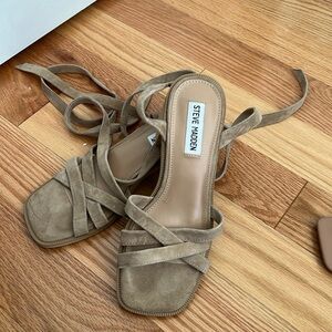 Steve Madden Cory Natural Suede Heel